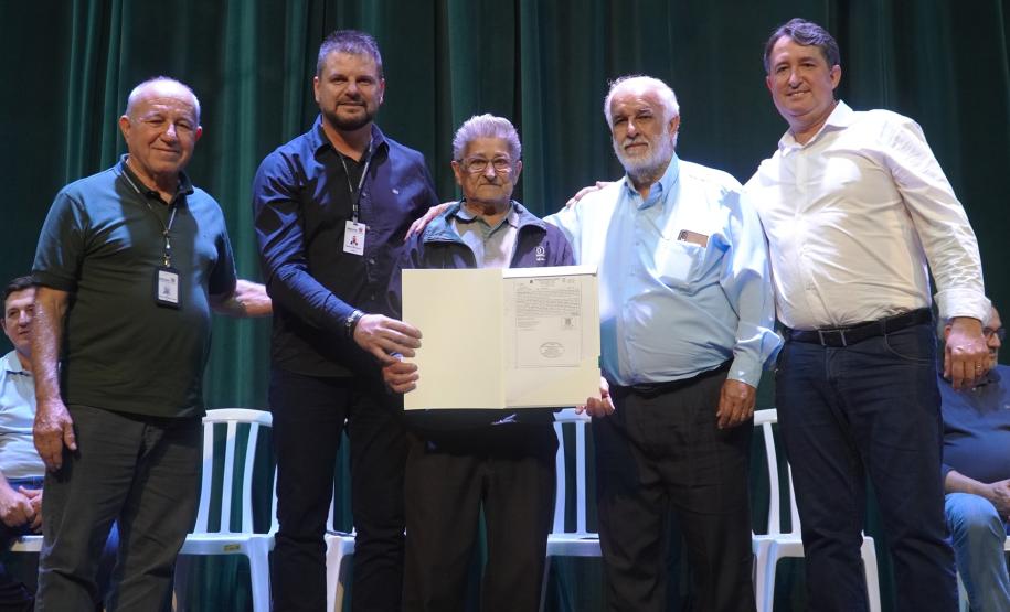 Governo do Estado regulariza 118 imóveis sem registro em Umuarama