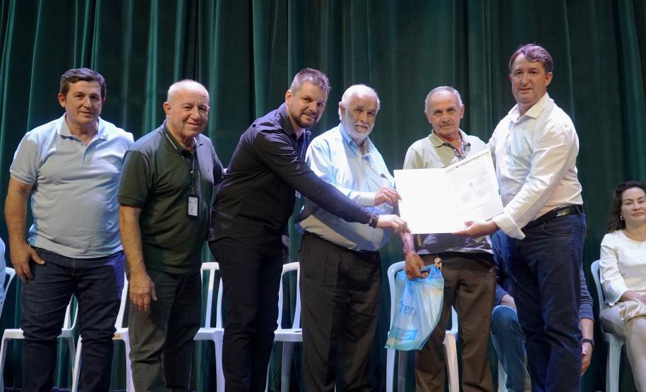 Governo do Estado regulariza 118 imóveis sem registro em Umuarama