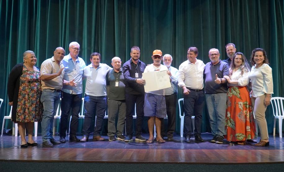 Governo do Estado regulariza 118 imóveis sem registro em Umuarama