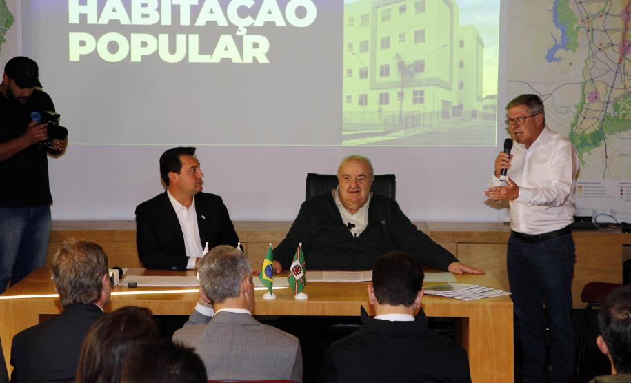 Estado e Prefeitura de Curitiba firmam novas parcerias para habitação e transporte público