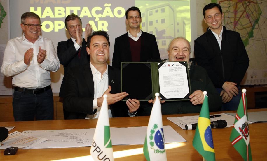 Estado e Prefeitura de Curitiba firmam novas parcerias para habitação e transporte público