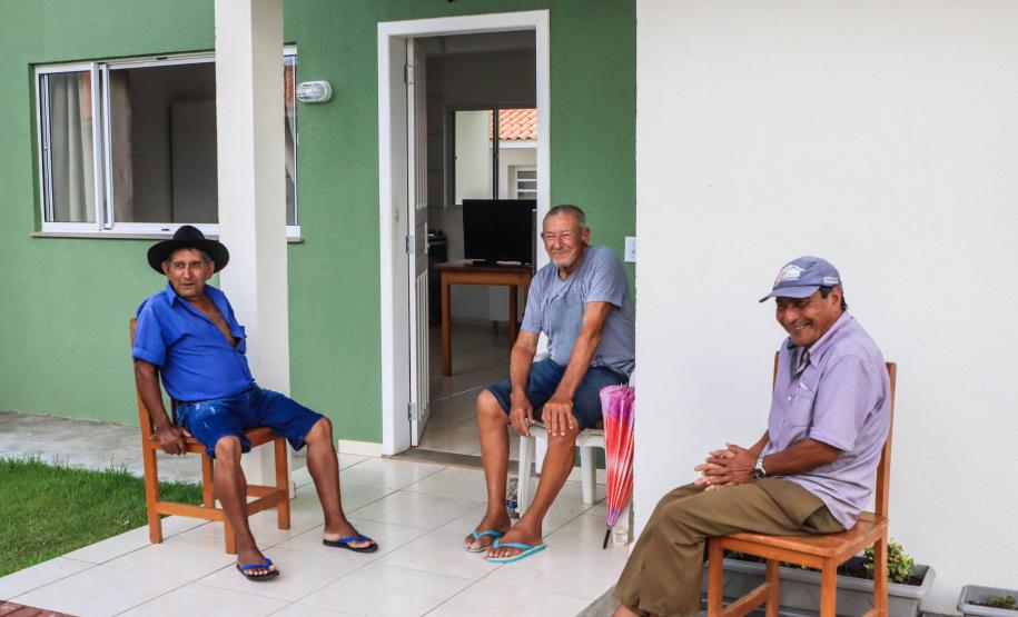 Condomínios melhoram condições de moradia e facilitam acesso a serviços públicos para idosos