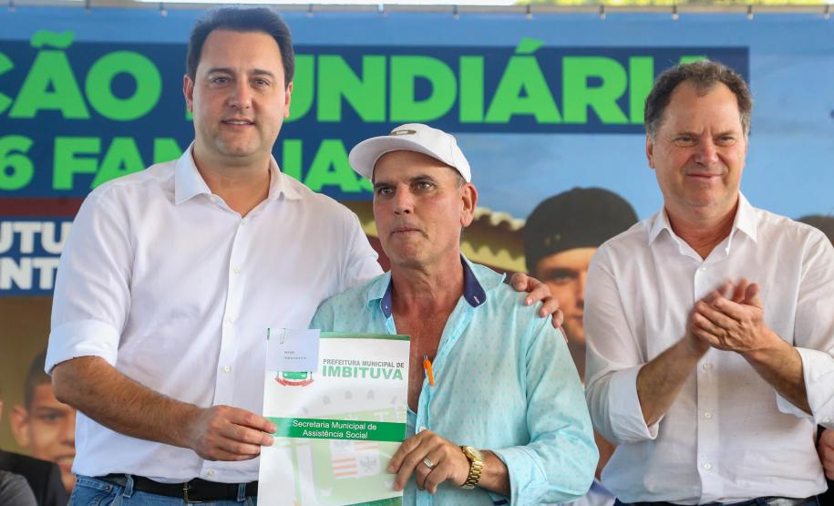 Governador regulariza moradia de 936 famílias em Imbituva e libera R$ 15 milhões para a cidade