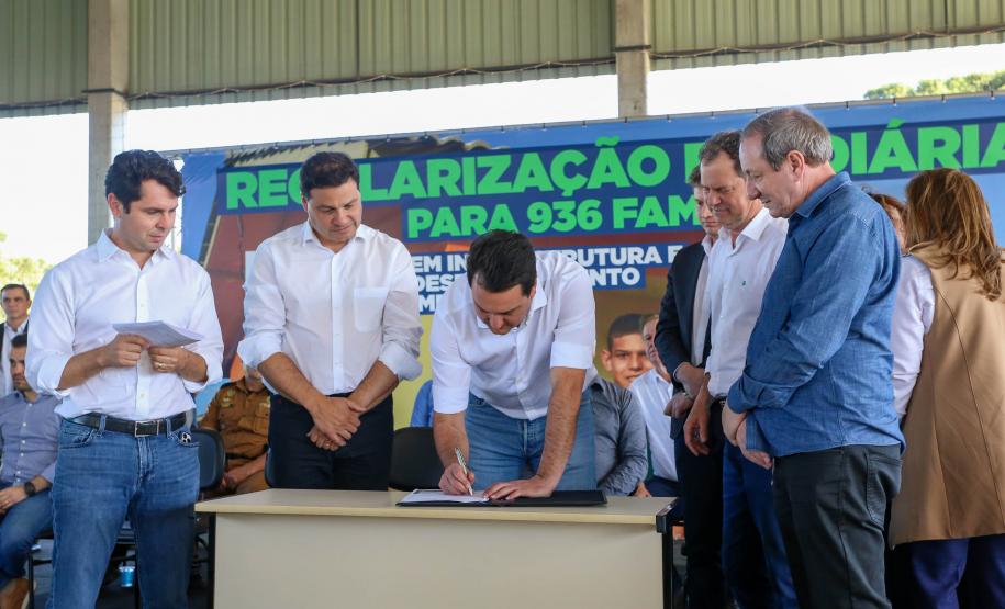 Governador regulariza moradia de 936 famílias em Imbituva e libera R$ 15 milhões para a cidade