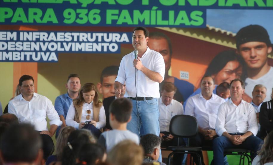Governador regulariza moradia de 936 famílias em Imbituva e libera R$ 15 milhões para a cidade