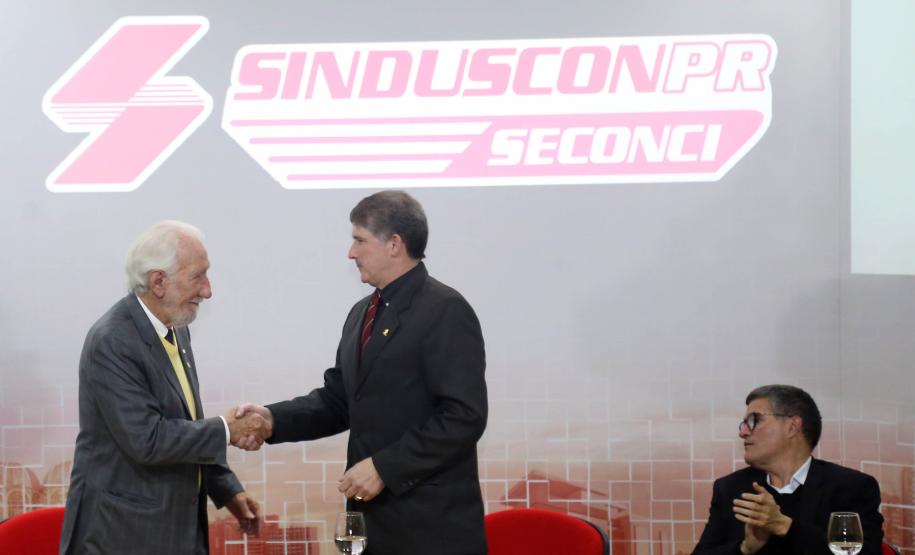 Piana destaca apoio do Sinduscon a projetos habitacionais do Estado