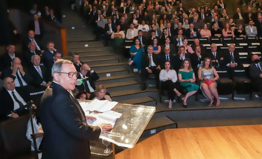 Presidente da Cohapar acompanha posse da nova diretoria do Sinduscon-PR