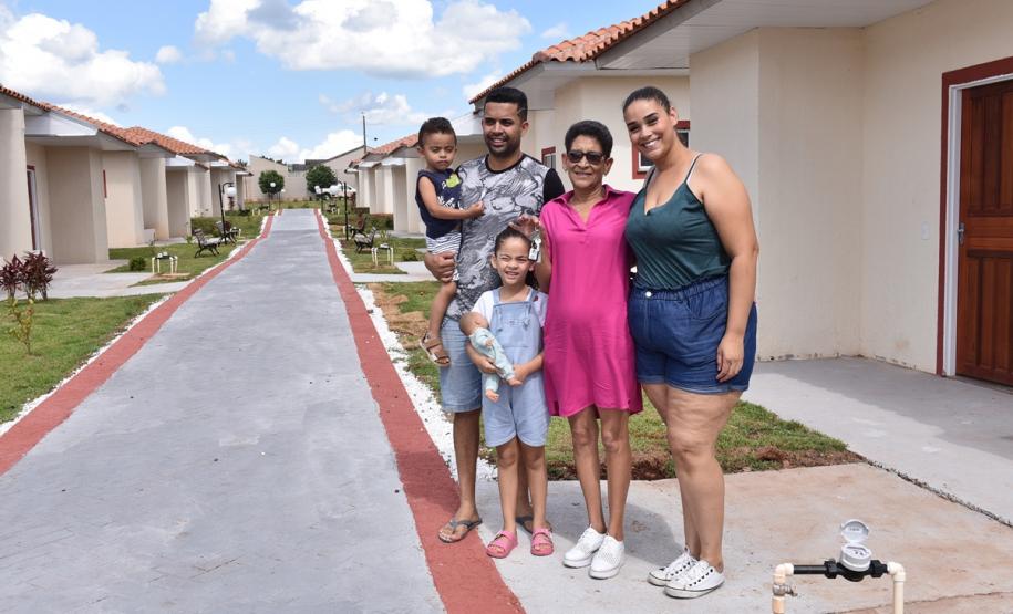 Governo do Paraná inaugura condomínio do idoso de Cornélio Procópio