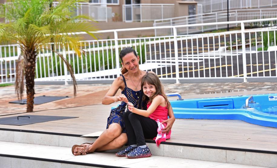 Mulheres são as mais beneficiadas com a construção de casas populares no Paraná - Foto: Cohapar