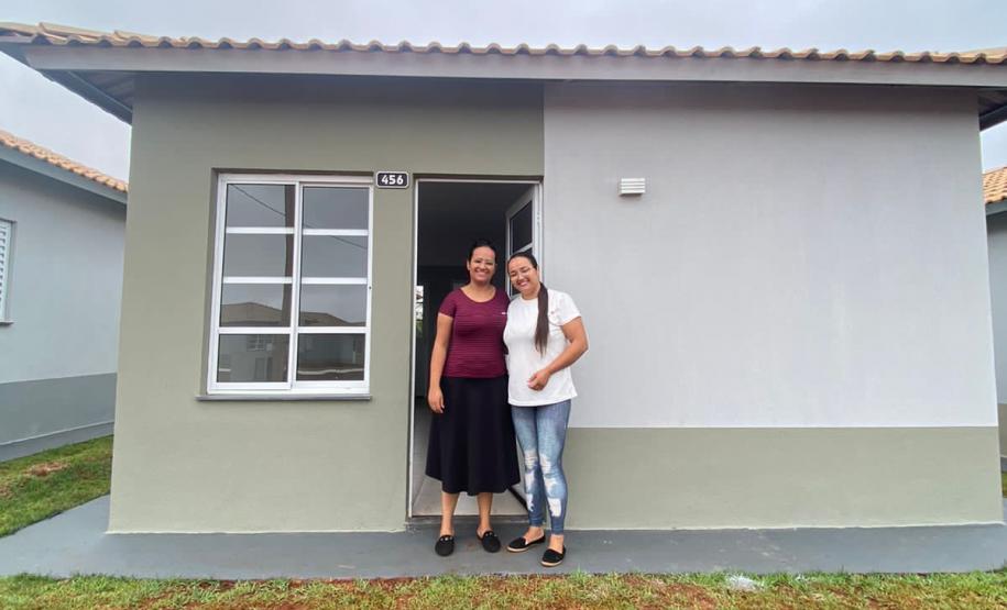 Mulheres são as mais beneficiadas com a construção de casas populares no Paraná - Foto: Cohapar