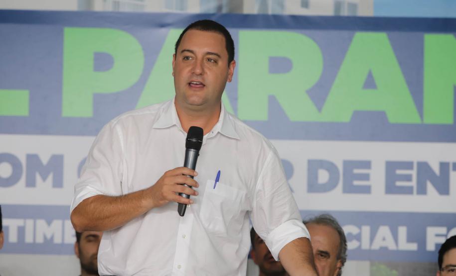 Governador Carlos Massa Ratinho junior entrega moradias do Programa Casa Fácil Paraná em Cascavel