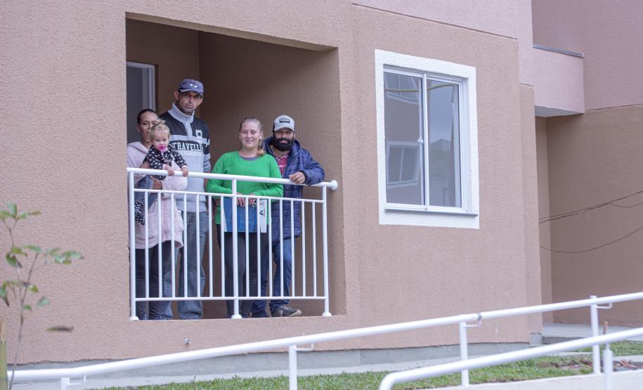 153 famílias de Campo Largo realizam o sonho da casa própria