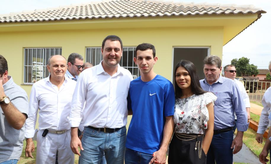 Governador inaugura conjunto com 60 moradias em Atalaia