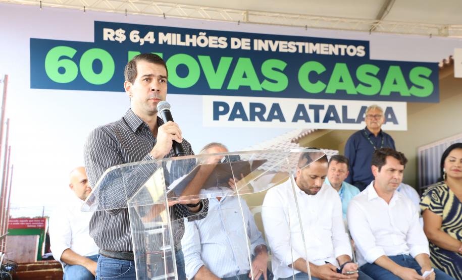 Governador inaugura conjunto com 60 moradias em Atalaia