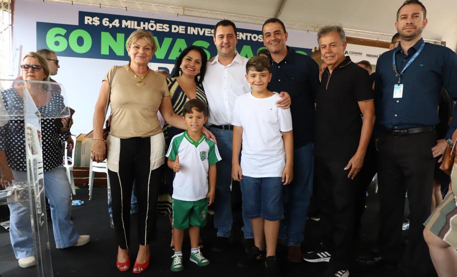 Governador inaugura conjunto com 60 moradias em Atalaia