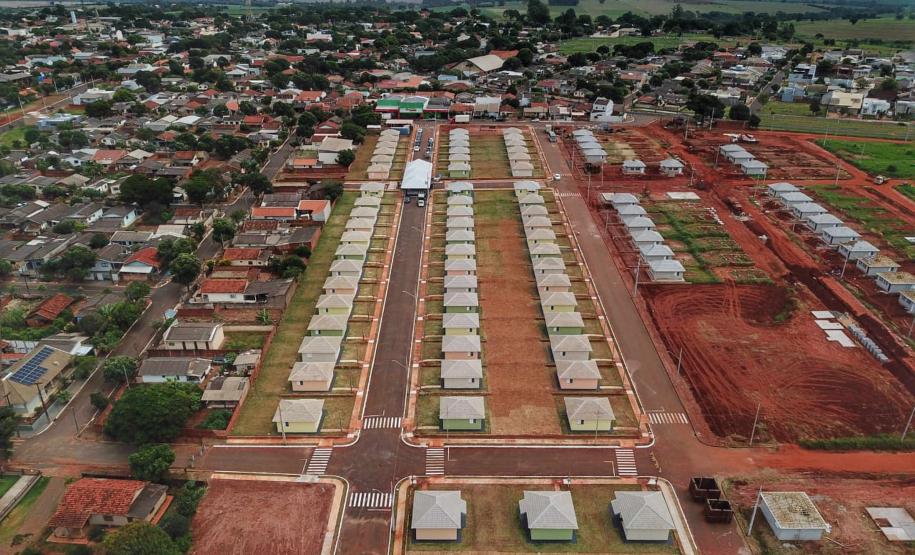 Governador inaugura conjunto com 60 moradias em Atalaia