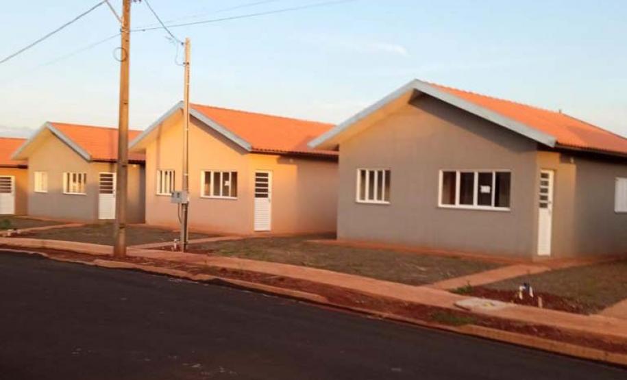 Estado, 183 famílias de Santa Mariana conquistam casa própria