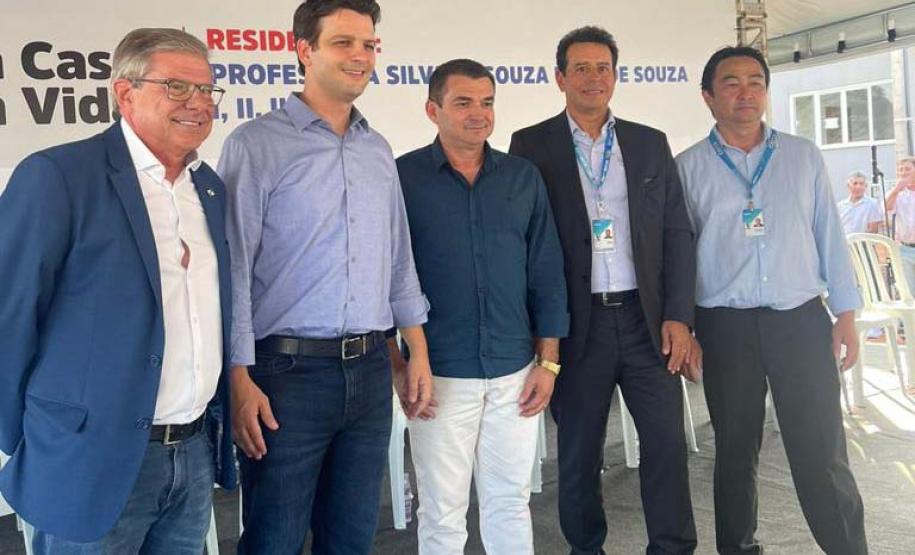 Estado, 183 famílias de Santa Mariana conquistam casa própria