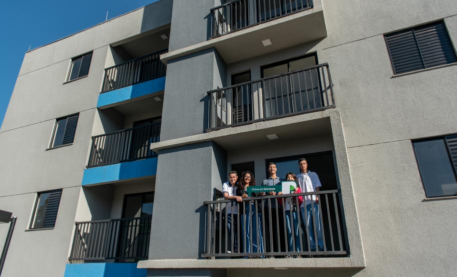 Entrega de Apartamentos Marca Momento Histórico em Cambé