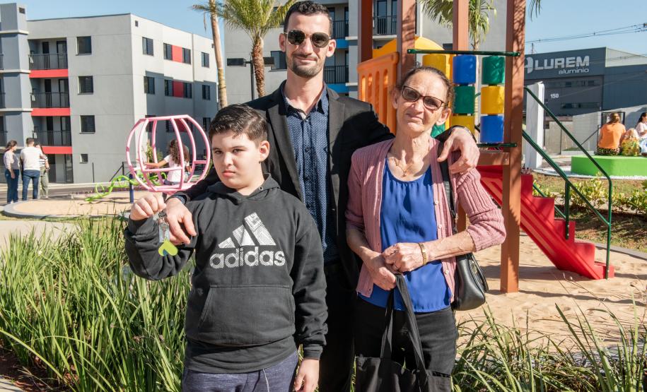 Entrega de Apartamentos Marca Momento Histórico em Cambé