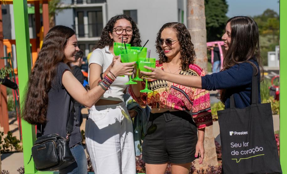 Entrega de Apartamentos Marca Momento Histórico em Cambé