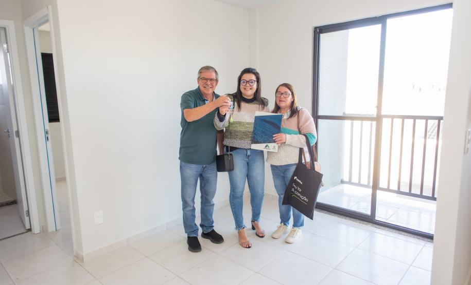 Entrega de Apartamentos Marca Momento Histórico em Cambé