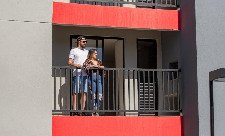 Entrega de Apartamentos Marca Momento Histórico em Cambé