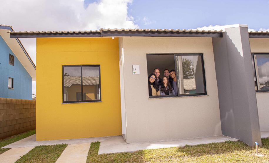 Estado investe R$ 1,8 milhão para apoiar famílias em conjunto de 266 casas em Ponta Grossa