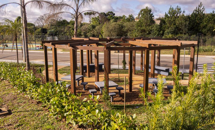 Estado investe R$ 1,8 milhão para apoiar famílias em conjunto de 266 casas em Ponta Grossa