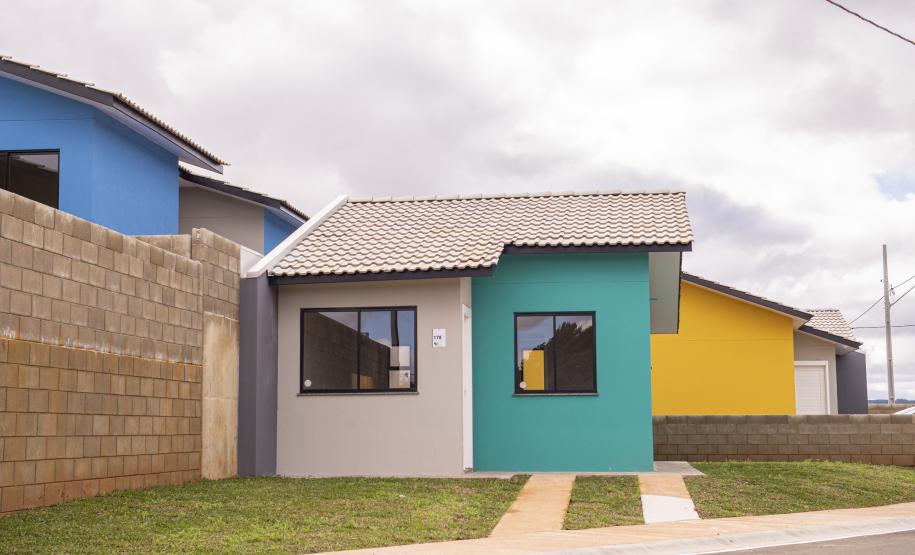 Estado investe R$ 1,8 milhão para apoiar famílias em conjunto de 266 casas em Ponta Grossa