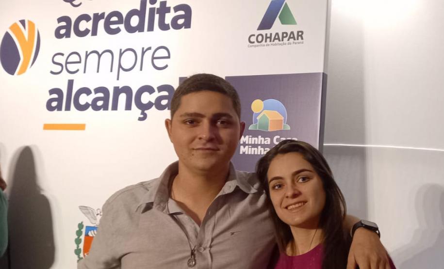 Com apoio do Estado, 21 famílias de Cambé conquistam o sonho da casa própria