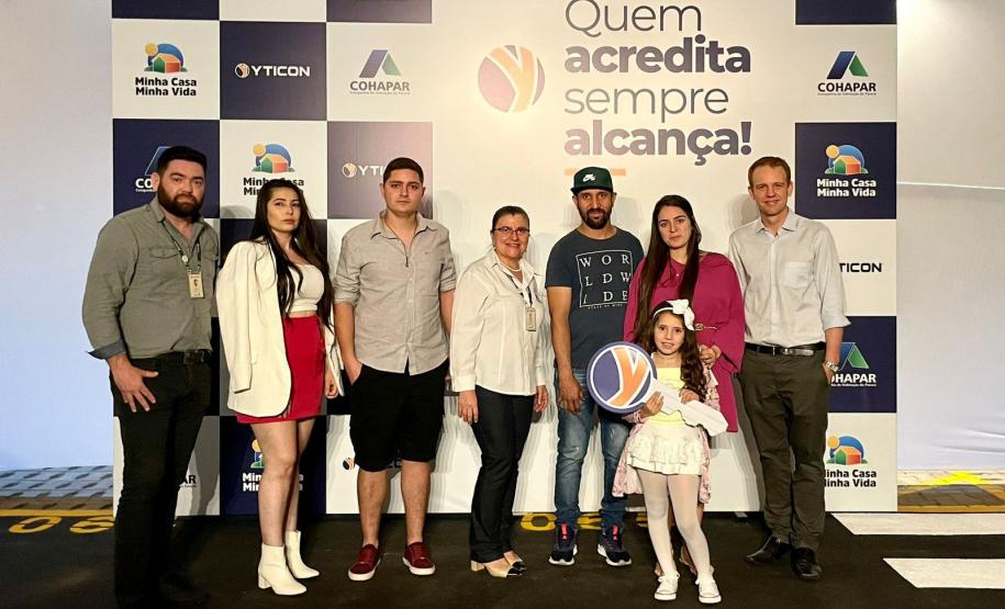 Com apoio do Estado, 21 famílias de Cambé conquistam o sonho da casa própria