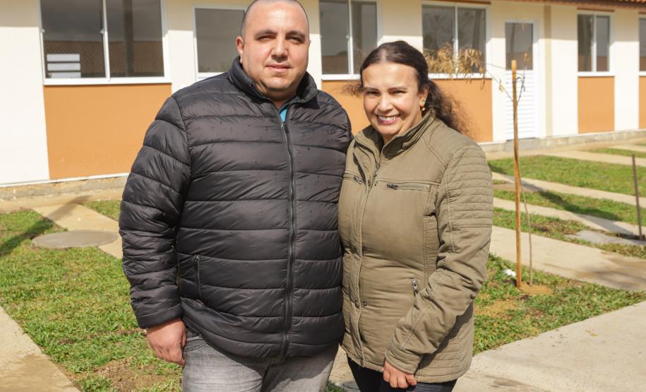 Com apoio da Estado, 94 famílias da Lapa recebem as chaves da casa própria