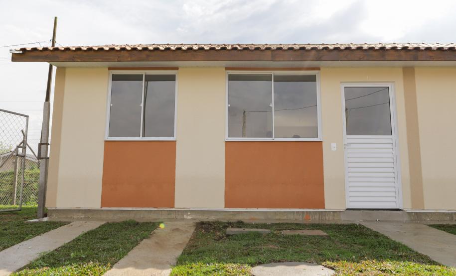 Com apoio da Estado, 94 famílias da Lapa recebem as chaves da casa própria