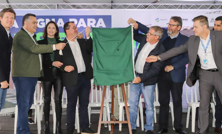 Com apoio da Estado, 94 famílias da Lapa recebem as chaves da casa própria