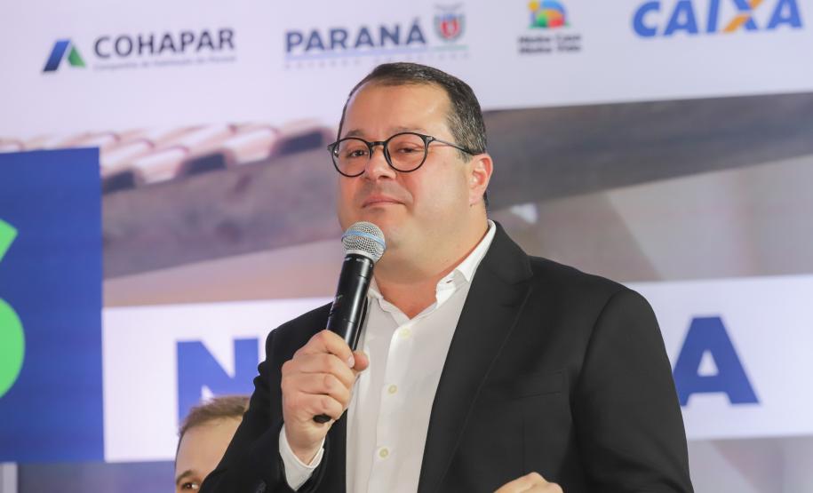 Com apoio da Estado, 94 famílias da Lapa recebem as chaves da casa própria