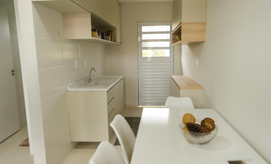 Com apoio da Estado, 94 famílias da Lapa recebem as chaves da casa própria