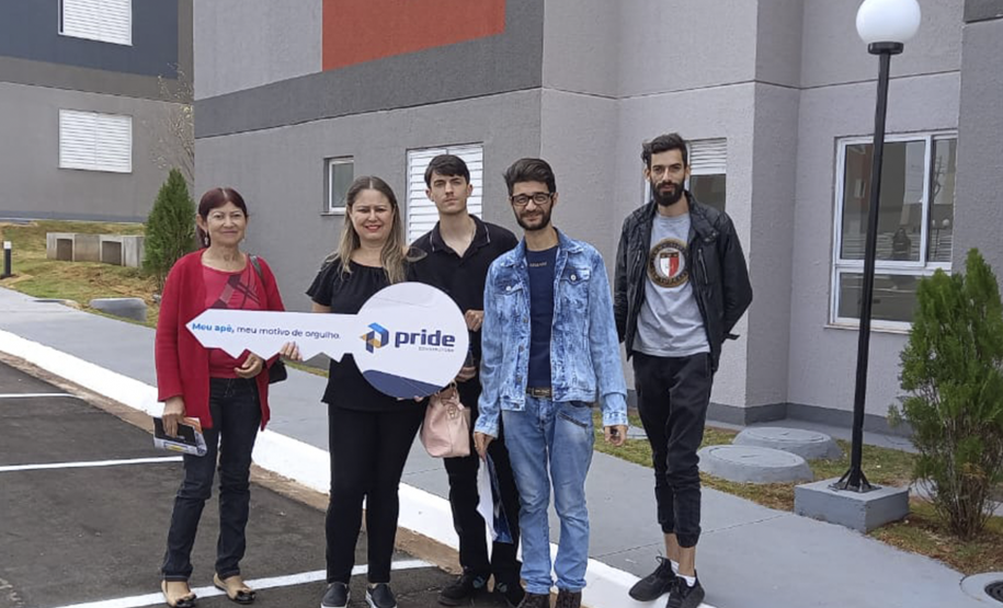 Entrega de 164 apartamentos marca o programa Casa Fácil Paraná em Londrina