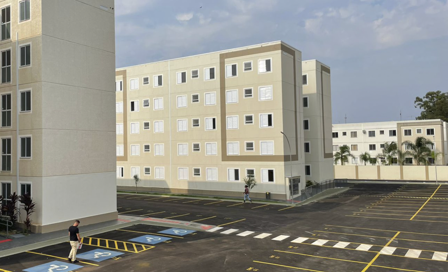 Entrega de 72 Apartamentos no Residencial La Plata em Cambé pelo Programa Casa Fácil Paraná