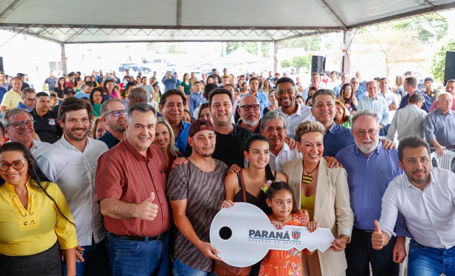 Aporte de R$ 2,5 milhões do Estado ajuda 166 famílias de Londrina a comprarem apartamento