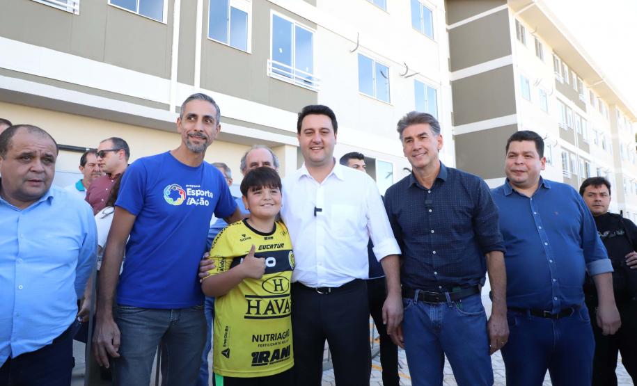 Com apoio do Estado para entrada, 85 famílias de Cascavel conquistam a casa própria