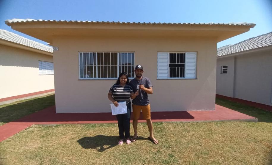 Um sonho que se torna realidade: 36 Famílias de Alto Paraíso recebem suas casas com a ajuda do subsídio do Governo.