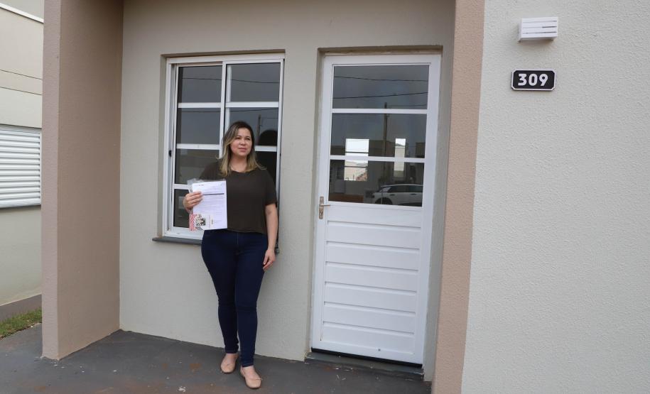 Ratinho Junior entrega 408 casas em Ponta Grossa