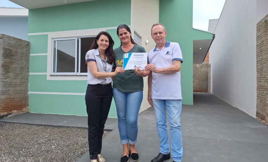 Entrega de 25 Casas no Residencial Tibagi II em Apucarana pelo Programa Casa Fácil Paraná