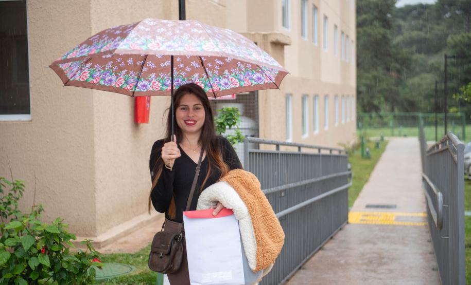 Com subsídios do Estado para entrada, 448 famílias recebem a casa própria em Curitiba