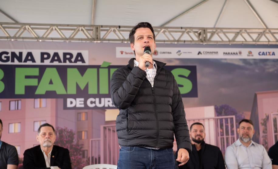 Com subsídios do Estado para entrada, 448 famílias recebem a casa própria em Curitiba