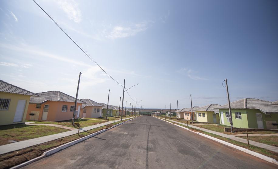 Cohapar realiza duas entregas de moradias no Paraná: Atalaia e Paiçandu