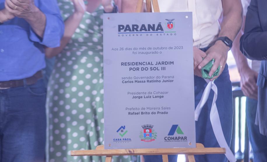 Famílias de Moreira Sales recebem as chaves da casa própria após subsídio do Estado