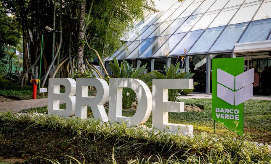 Empresas do Paraná com participação do Estado figuram entre as 500 maiores do Sul