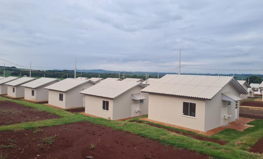 Com o apoio do Estado , 31 casas foram entregues no Loteamento Esperança no município de Missal, Paraná